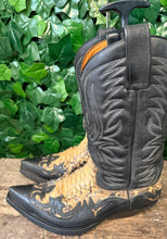 Afbeelding in Gallery-weergave laden, zo goed als nieuw gave python laarzen van Sendra maat 43