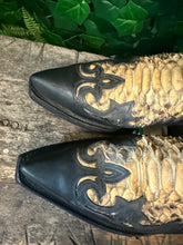 Afbeelding in Gallery-weergave laden, zo goed als nieuw gave python laarzen van Sendra maat 43