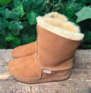Bijna Nieuwe Mukluk laarsjes van Fitflop maat 38
