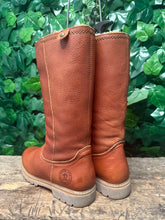 Afbeelding in Gallery-weergave laden, bijna Nieuwe gevoerde laars van Panama Jack maat 39