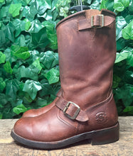 Afbeelding in Gallery-weergave laden, zo goed als nieuw gave biker boots van Sendra maat 39