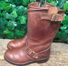 Afbeelding in Gallery-weergave laden, zo goed als nieuw gave biker boots van Sendra maat 39