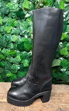 Afbeelding in Gallery-weergave laden, Nieuwe retro Vintage plateau blokhak Sendra laars maat 40