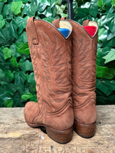 Afbeelding in Gallery-weergave laden, zo goed als nieuw gave boots van Sendra maat 37