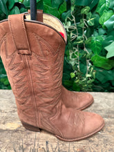 Afbeelding in Gallery-weergave laden, zo goed als nieuw gave boots van Sendra maat 37