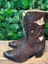 Afbeelding in Gallery-weergave laden, Nieuwe geweldige laarsjes met bloem Sendra laars maat 39,5