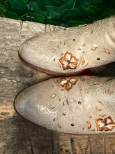 Afbeelding in Gallery-weergave laden, zo goed als nieuw gave laarzen van Sendra maat 40