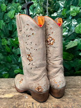 Afbeelding in Gallery-weergave laden, zo goed als nieuw gave laarzen van Sendra maat 40