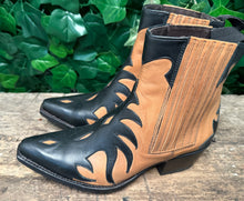 Afbeelding in Gallery-weergave laden, Nieuwe supergave laarsjes van Sendra maat 36