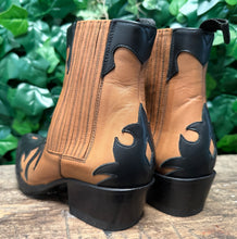 Afbeelding in Gallery-weergave laden, Nieuwe supergave laarsjes van Sendra maat 36