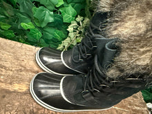 Afbeelding in Gallery-weergave laden, Nieuwe prachtige snowboots van Sorel maat 41