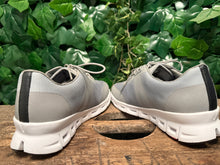 Afbeelding in Gallery-weergave laden, Nieuwe sneakers van Wolky maat 40