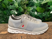Afbeelding in Gallery-weergave laden, Nieuwe sneakers van Wolky maat 40