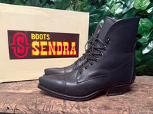 Afbeelding in Gallery-weergave laden, Nieuwe stoere  laarsjes van Sendra maat 39