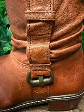 Afbeelding in Gallery-weergave laden, bijna Nieuwe laars van wolky maat 41