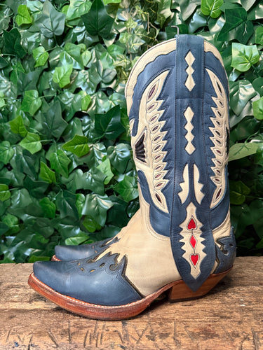 Geweldig mooie super aparte sendra laars maat 42