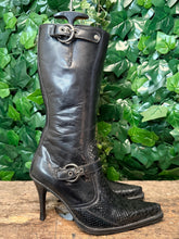 Afbeelding in Gallery-weergave laden, super sexy laarzen met python leer van sendra maat 39