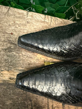 Afbeelding in Gallery-weergave laden, super sexy laarzen met python leer van sendra maat 39