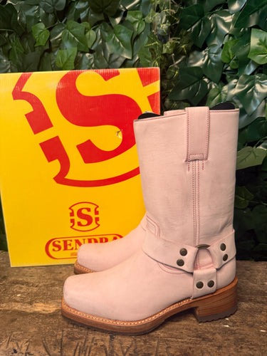 Nieuwe stoere boots van Sendra maat 37