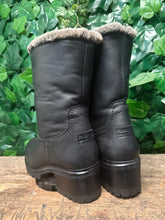 Afbeelding in Gallery-weergave laden, bijna Nieuwe gevoerde laars van Panama Jack maat 41