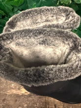 Afbeelding in Gallery-weergave laden, bijna Nieuwe gevoerde laars van Panama Jack maat 41