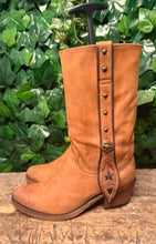 Afbeelding in Gallery-weergave laden, zo goed als nieuw gave laarzen van Sendra maat 40