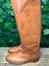 Afbeelding in Gallery-weergave laden, Nieuwe geweldig mooie hoge laars van Frye maat 41 (maat 11)