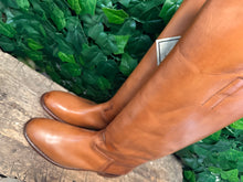 Afbeelding in Gallery-weergave laden, Nieuwe geweldig mooie hoge laars van Frye maat 41 (maat 11)
