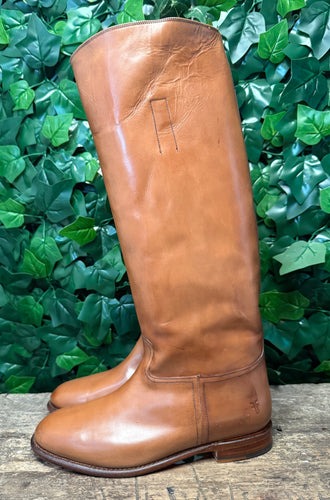 Nieuwe geweldig mooie hoge laars van Frye maat 41 (maat 11)