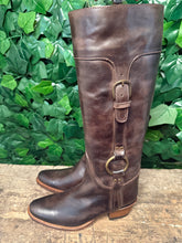 Afbeelding in Gallery-weergave laden, Nieuwe supergave Elisabeth ringlaars Frye maat 37 (maat 7)