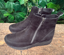 Afbeelding in Gallery-weergave laden, gewoon Nieuwe enkellaarsjes van Durea maat 37,5(wijdte G)