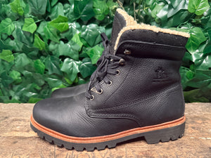 Nieuwe gevoerde boots van Panama Jack maat 47