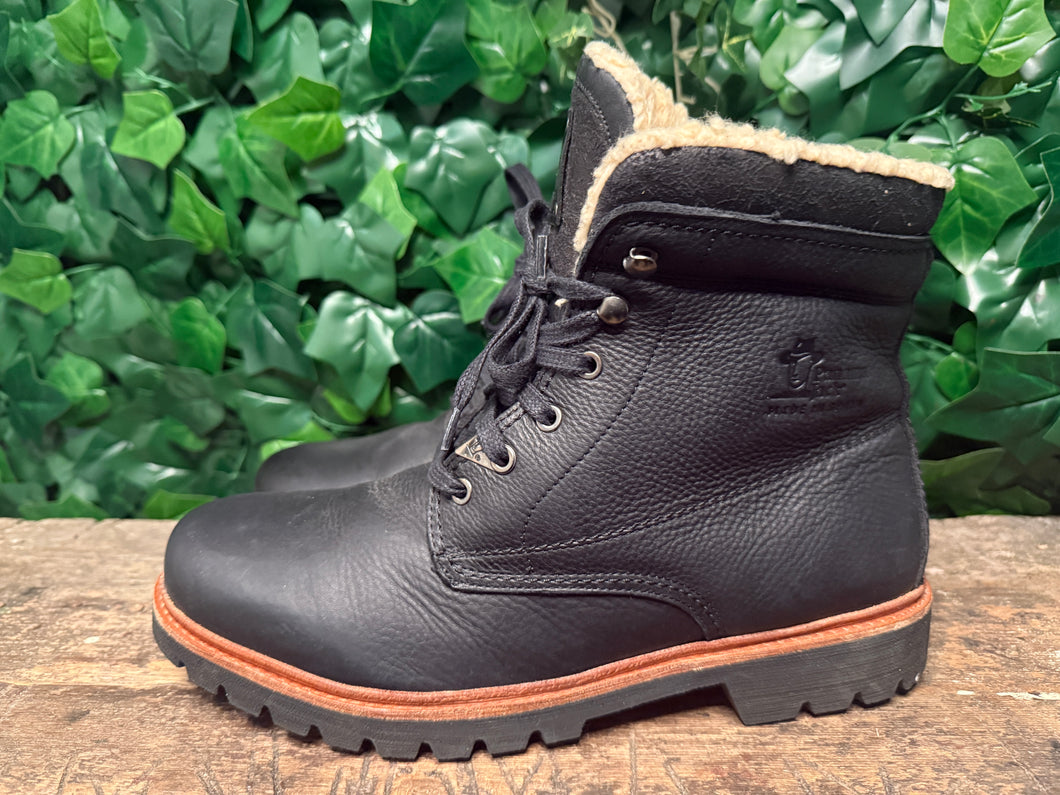 Nieuwe gevoerde boots van Panama Jack maat 47