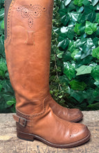 Afbeelding in Gallery-weergave laden, Bijna Nieuwe prachtige hoge laarzen van Sendra maat 37