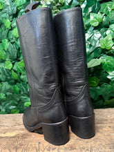Afbeelding in Gallery-weergave laden, Geweldig mooie vintage blokhak laars sendra maat 40