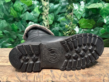 Afbeelding in Gallery-weergave laden, zo goed als nieuw gevoerde laars van Panama Jack maat 38