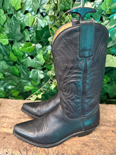 Afbeelding in Gallery-weergave laden, Bijna Nieuwe mooie laarzen van Sendra maat 42