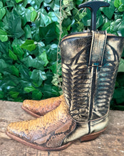 Afbeelding in Gallery-weergave laden, supergave laarzen met python leer van Sendra maat 45