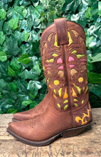 Afbeelding in Gallery-weergave laden, Nieuwe geweldig mooie ibiza stijl laarzen van Sendra maat 36