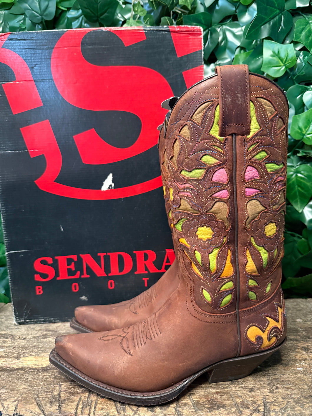Nieuwe geweldig mooie ibiza stijl laarzen van Sendra maat 36