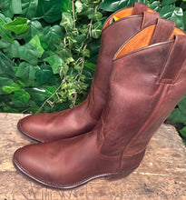 Afbeelding in Gallery-weergave laden, Nieuwe geweldig mooie laarzen van Sendra maat 44