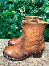 Afbeelding in Gallery-weergave laden, Nieuwe gave vintage laars met blokhak sendra maat 41