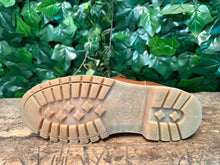 Afbeelding in Gallery-weergave laden, bijna nieuwe gevoerde laars van Panama Jack maat 40