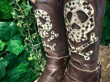 Afbeelding in Gallery-weergave laden, gewoon Nieuwe mooie laars van Sendra maat 39