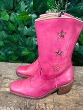 Afbeelding in Gallery-weergave laden, Nieuwe geweldig mooie laarzen van Sendra maat 37