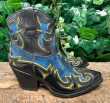 Afbeelding in Gallery-weergave laden, Nieuwe geweldig mooie laarzen van Sendra maat 37