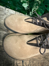 Afbeelding in Gallery-weergave laden, Nieuwe veterschoenen loints of holland maat 38,5(maat 5,5)