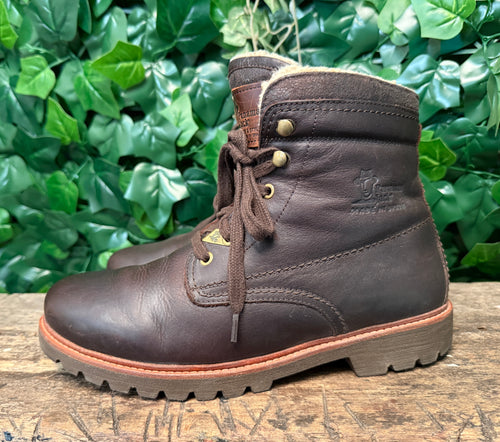 bijna Nieuwe gevoerde boots van Panama Jack maat 43