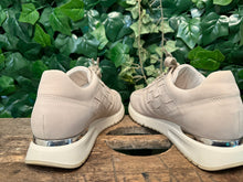 Afbeelding in Gallery-weergave laden, Nieuwe sneakers van Gabor maat 41 (wijdte H)