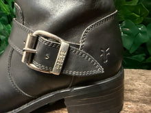 Afbeelding in Gallery-weergave laden, zo goed als nieuw mooie vintage laars van frye maat 39